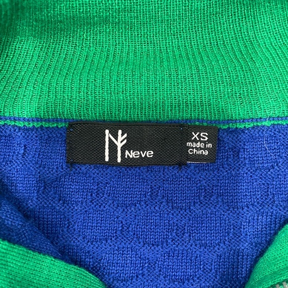 Neve Sweater Size XS - Picture 3 of 3